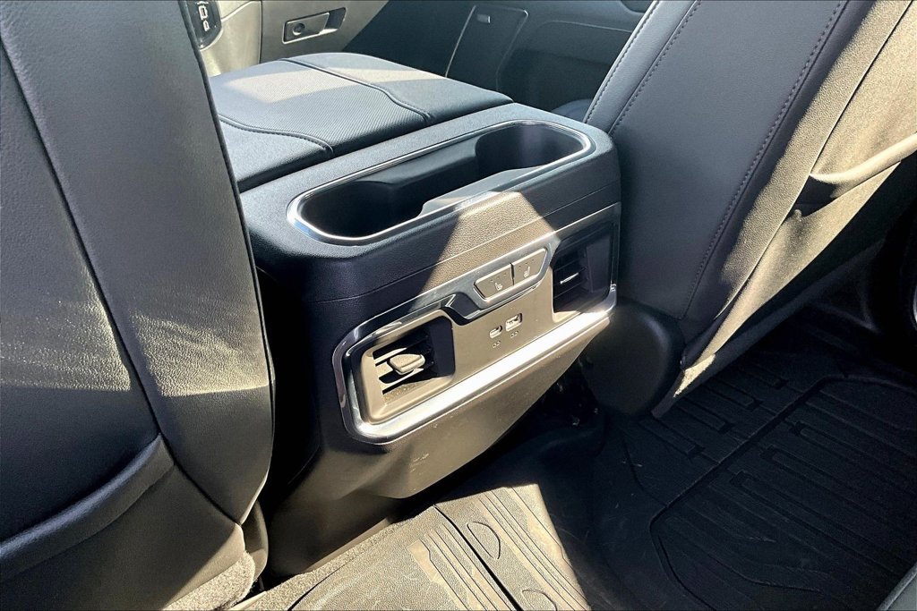 Used 2025 GMC Sierra 1500 SLT w/ SLT Premium Package AWD/4WD image 13