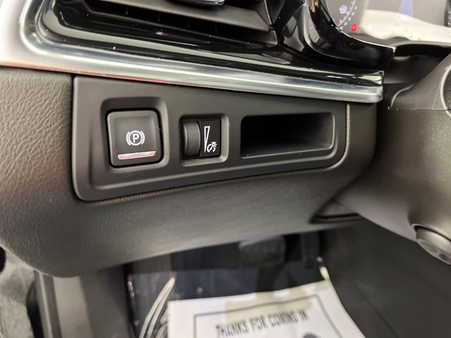 Used 2023 Cadillac XT6 Premium Luxury FWD image 32
