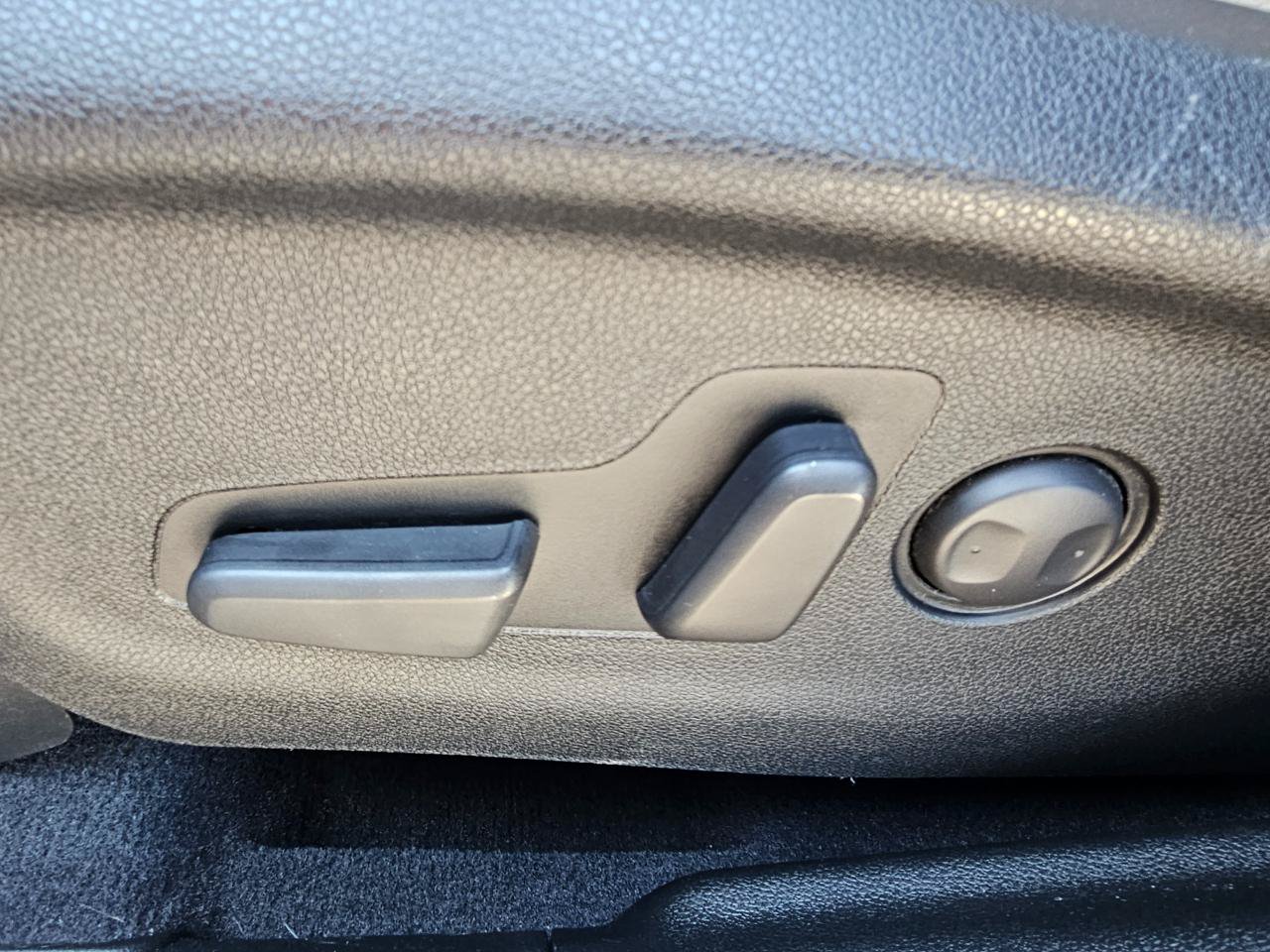 Used 2020 Kia Sorento EX FWD image 31