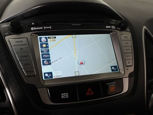 Used 2013 Hyundai Tucson Limited w/ Premium Pkg FWD image 7