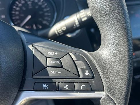 Used 2020 Nissan Rogue SV AWD/4WD image 24