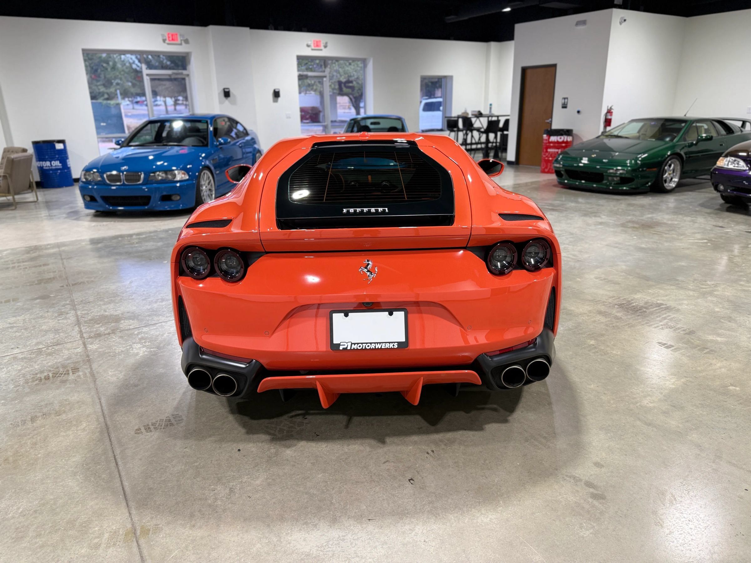 Used 2020 Ferrari 812 Superfast RWD image 8