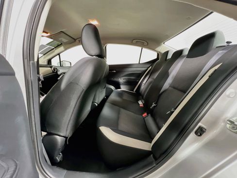 Used 2021 Nissan Versa SV FWD image 29