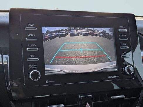 Used 2022 Toyota Camry LE AWD/4WD image 19