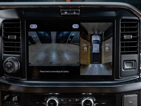 Used 2026 Ford F250 Lariat w/ Tremor Off-Road Package image 25