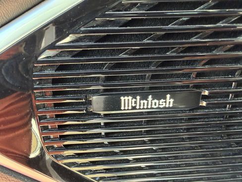 Used 2023 Jeep Wagoneer Series III w/ Premium Group I image 17