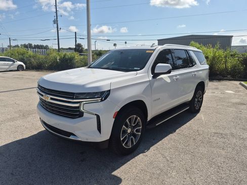 Used 2021 Chevrolet Tahoe LT w/ LT Signature Package RWD image 1