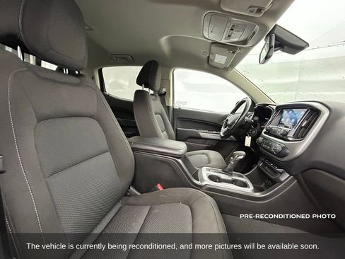 Used 2022 Chevrolet Colorado LT w/ LT Convenience Package image 15
