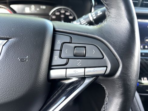 Used 2025 Cadillac XT6 Premium Luxury image 26