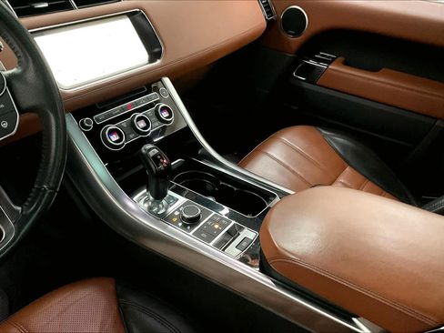 Used 2017 Land Rover Range Rover Sport HSE Dynamic image 19