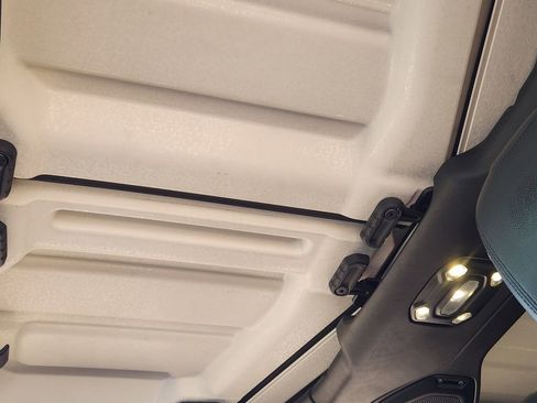 Used 2022 Jeep Gladiator Rubicon w/ Cold Weather Group image 19