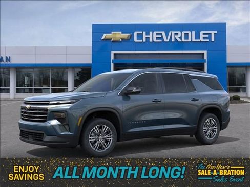 New 2026 Chevrolet Traverse LT w/ Driver Confidence Package image 2