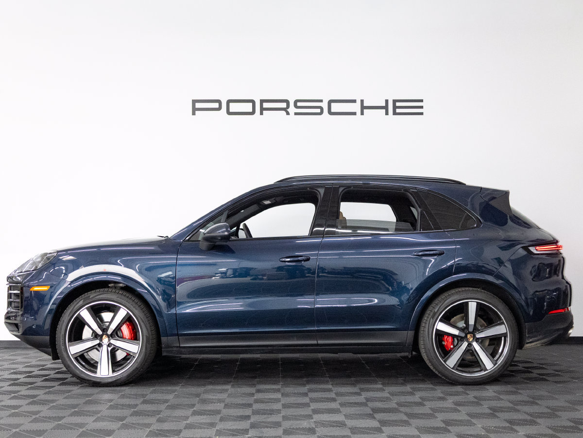 Certified 2026 Porsche Cayenne S AWD/4WD image 2