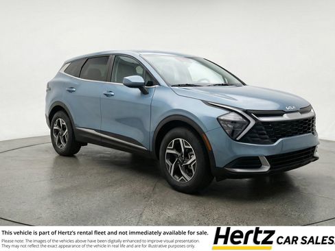 Used 2025 Kia Sportage LX FWD image 1