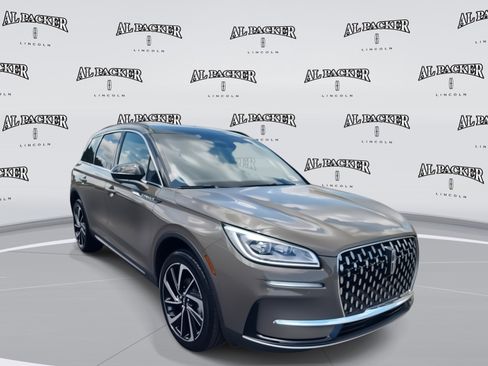 New 2025 Lincoln Corsair Reserve w/ Equipment Group 202A image 7