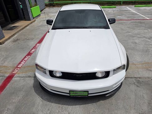 Used 2007 Ford Mustang GT RWD image 70