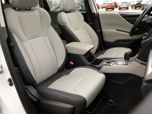 Used 2023 Subaru Forester Premium image 30