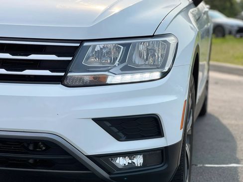 Used 2018 Volkswagen Tiguan SEL AWD/4WD image 10
