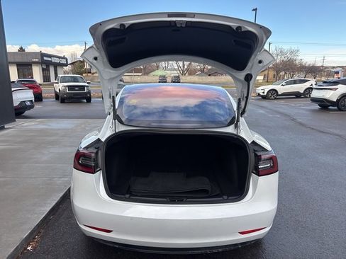 Used 2019 Tesla Model 3 Long Range image 8