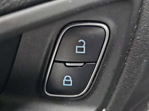 Used 2022 Ford Escape SE w/ Cold Weather Package FWD image 26