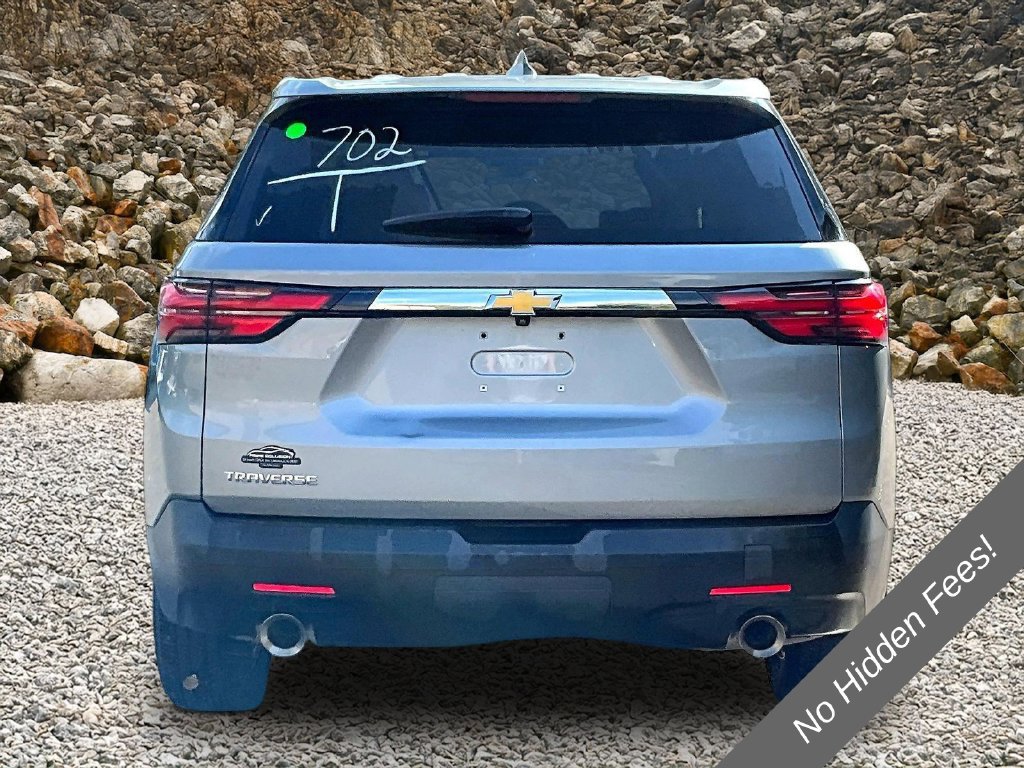 Used 2023 Chevrolet Traverse LS w/ Safety Package FWD image 4