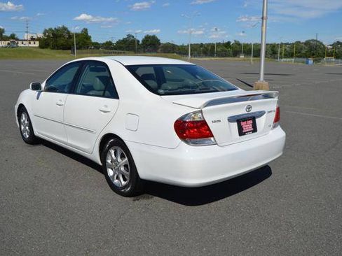 Used 2006 Toyota Camry XLE FWD image 50