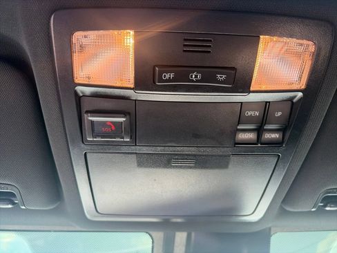 Used 2021 Toyota Tacoma Limited w/ Nightshade Package AWD/4WD image 25