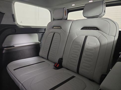 Used 2024 Rivian R1S Adventure AWD/4WD image 22