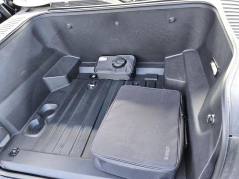 Used 2025 GMC Sierra EV Denali AWD/4WD image 4