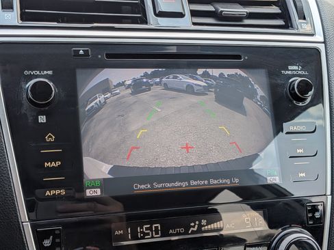 Used 2018 Subaru Outback 2.5i Touring AWD/4WD image 33