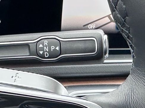 New 2026 Mercedes-Benz GLE 450e 4MATIC image 17
