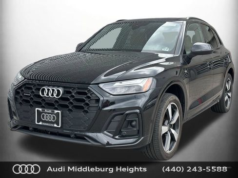 Used 2023 Audi Q5 2.0T Premium Plus w/ Premium Plus Package AWD/4WD image 4