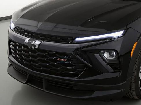 Used 2025 Chevrolet TrailBlazer RS w/ Convenience Package image 5