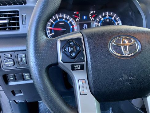 Used 2019 Toyota 4Runner SR5 Premium image 23