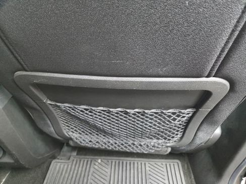 Used 2017 Chevrolet Equinox LT w/ Convenience Package image 19