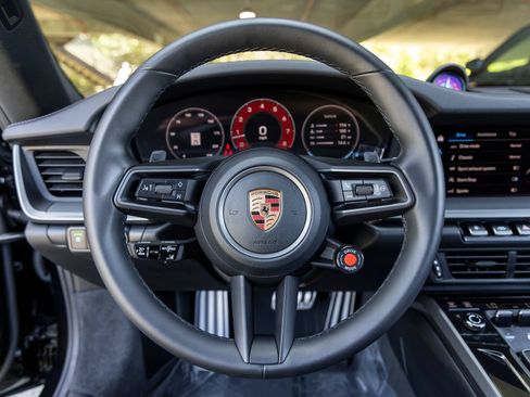 Certified 2026 Porsche 911 Carrera 4S AWD/4WD image 35