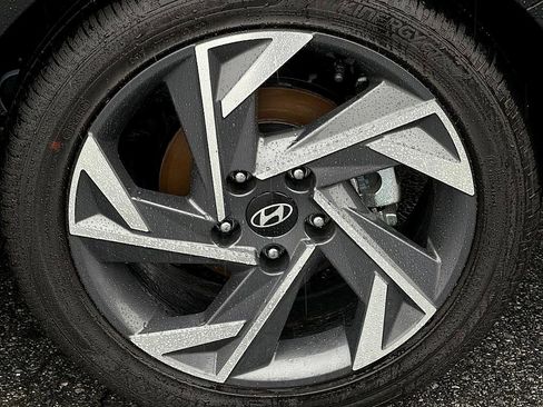 New 2026 Hyundai Elantra Limited image 5