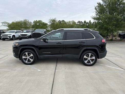 Used 2019 Jeep Cherokee Limited AWD/4WD image 7