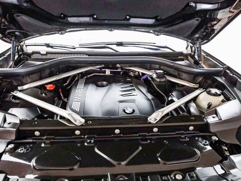 Certified 2024 BMW X7 xDrive40i image 28