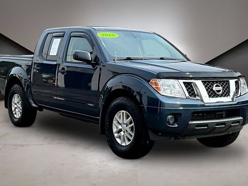 Used 2019 Nissan Frontier SV AWD/4WD image 1