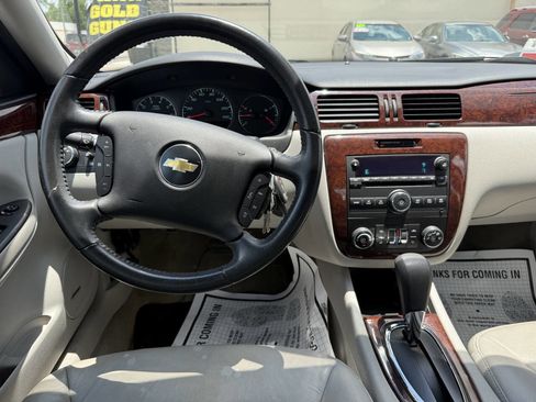 Used 2011 Chevrolet Impala LTZ FWD image 14