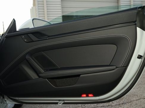 Used 2026 Porsche 911 GT3 image 17