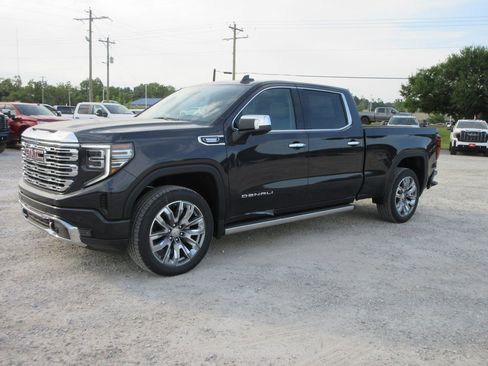 New 2026 GMC Sierra 1500 Denali w/ Denali Reserve Package image 11