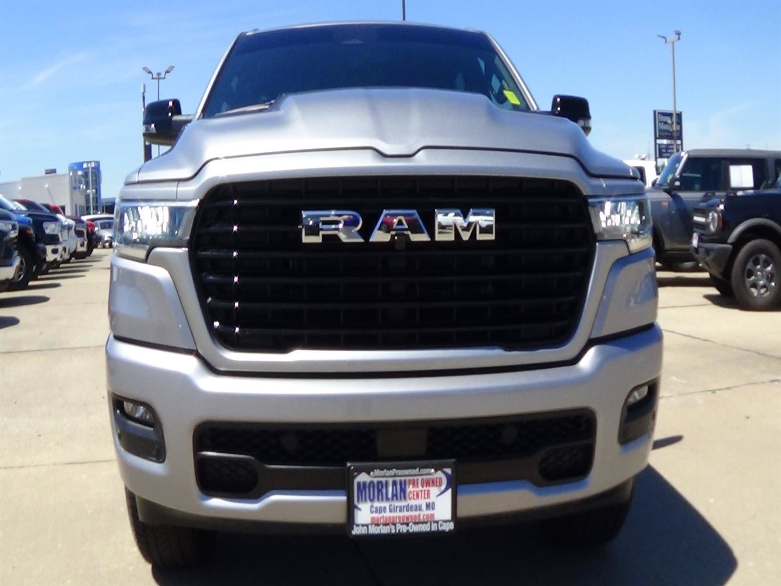 Used 2025 RAM 1500 Laramie w/ Sport Appearance Package AWD/4WD image 3