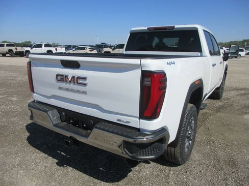 New 2026 GMC Sierra 2500 SLT w/ SLT Convenience Package image 4