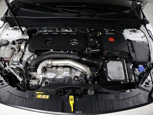 Certified 2026 Mercedes-Benz GLB 250 4MATIC image 36