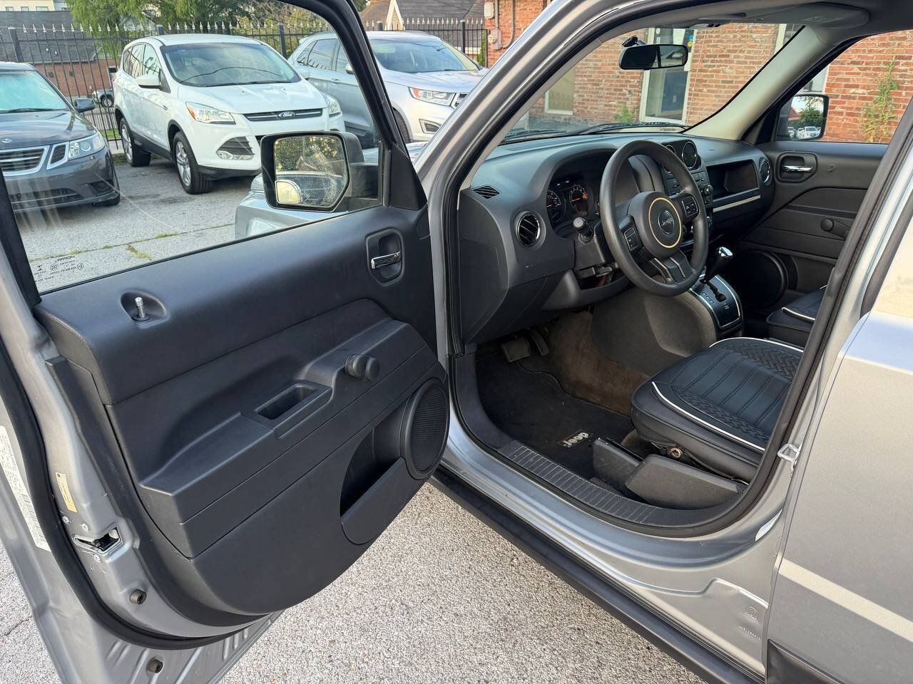 Used 2014 Jeep Patriot Sport FWD image 13
