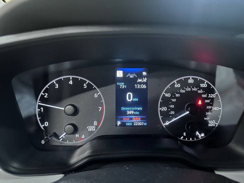 Used 2023 Toyota Corolla SE FWD image 8