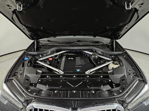 Certified 2022 BMW X5 xDrive40i w/ Parking Assistance Package image 6