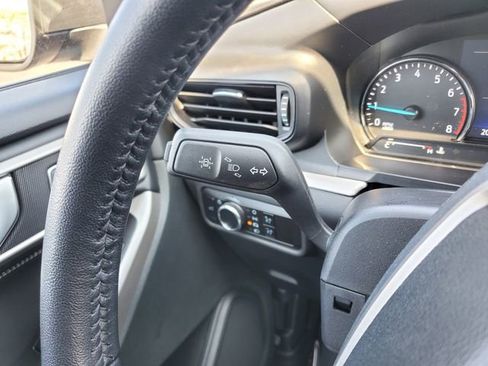 Used 2024 Ford Explorer XLT AWD/4WD image 15